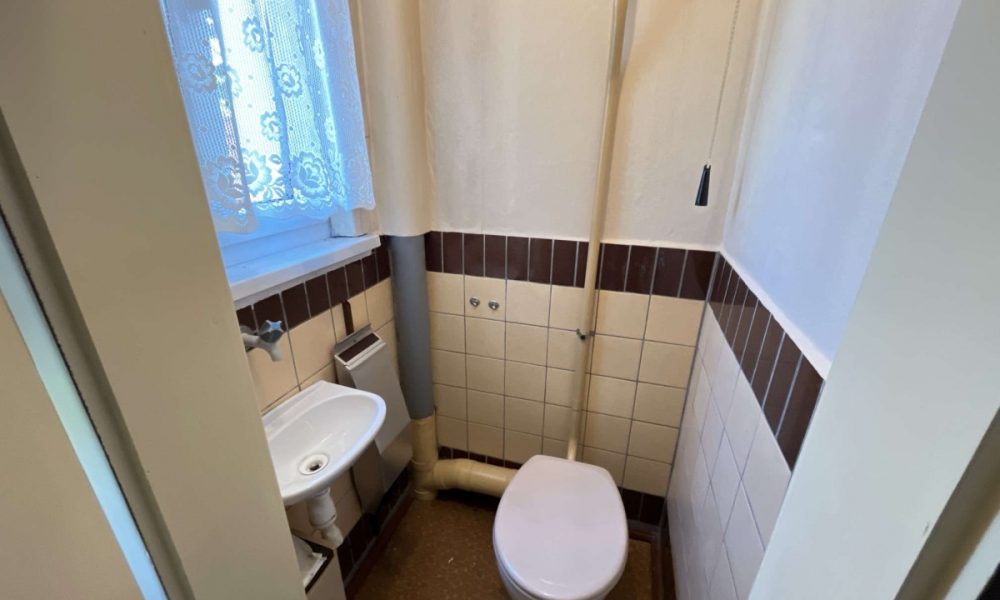 Das WC im OG