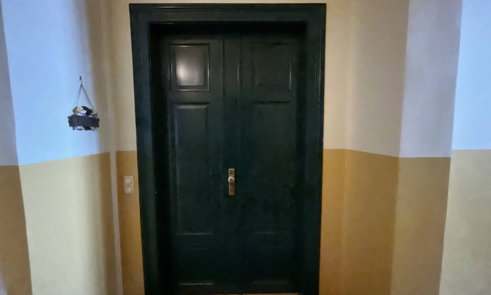 Die Wohnungstür