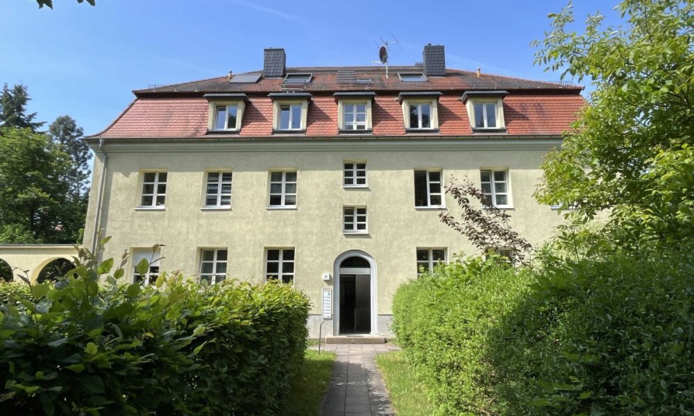 Ansicht mit Hauseingang