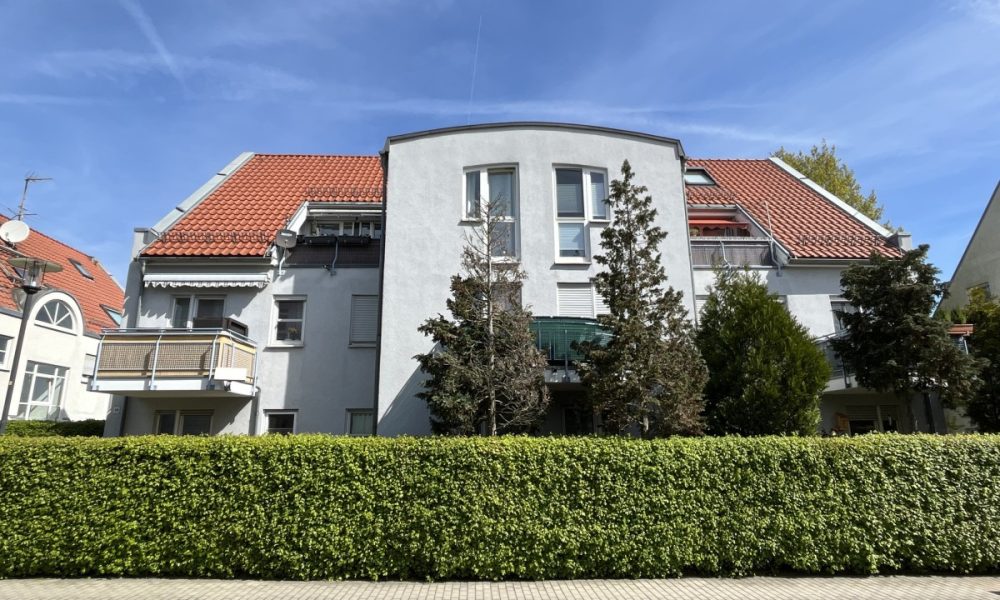 Straßenansicht