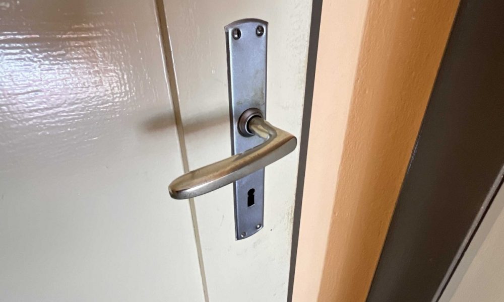 Originaler Türbeschlag