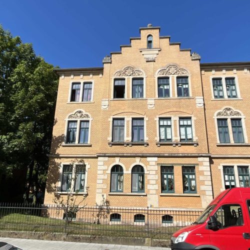 Die Straßenansicht