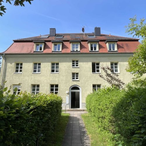 Ansicht mit Hauseingang